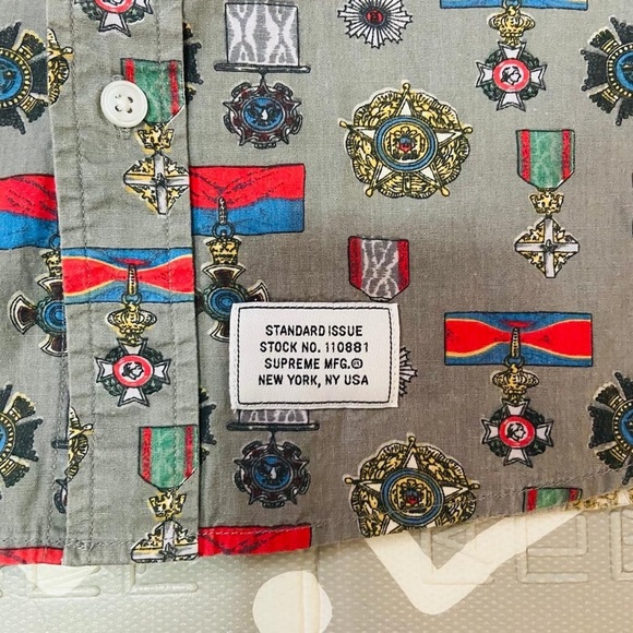 Rare Vintage supreme Hawaiian shirt logo - Picture 4 of 6